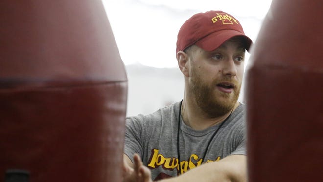 Iowa State offensive coordinator Tom Manning signed a contract worth $1.3 million over two years
