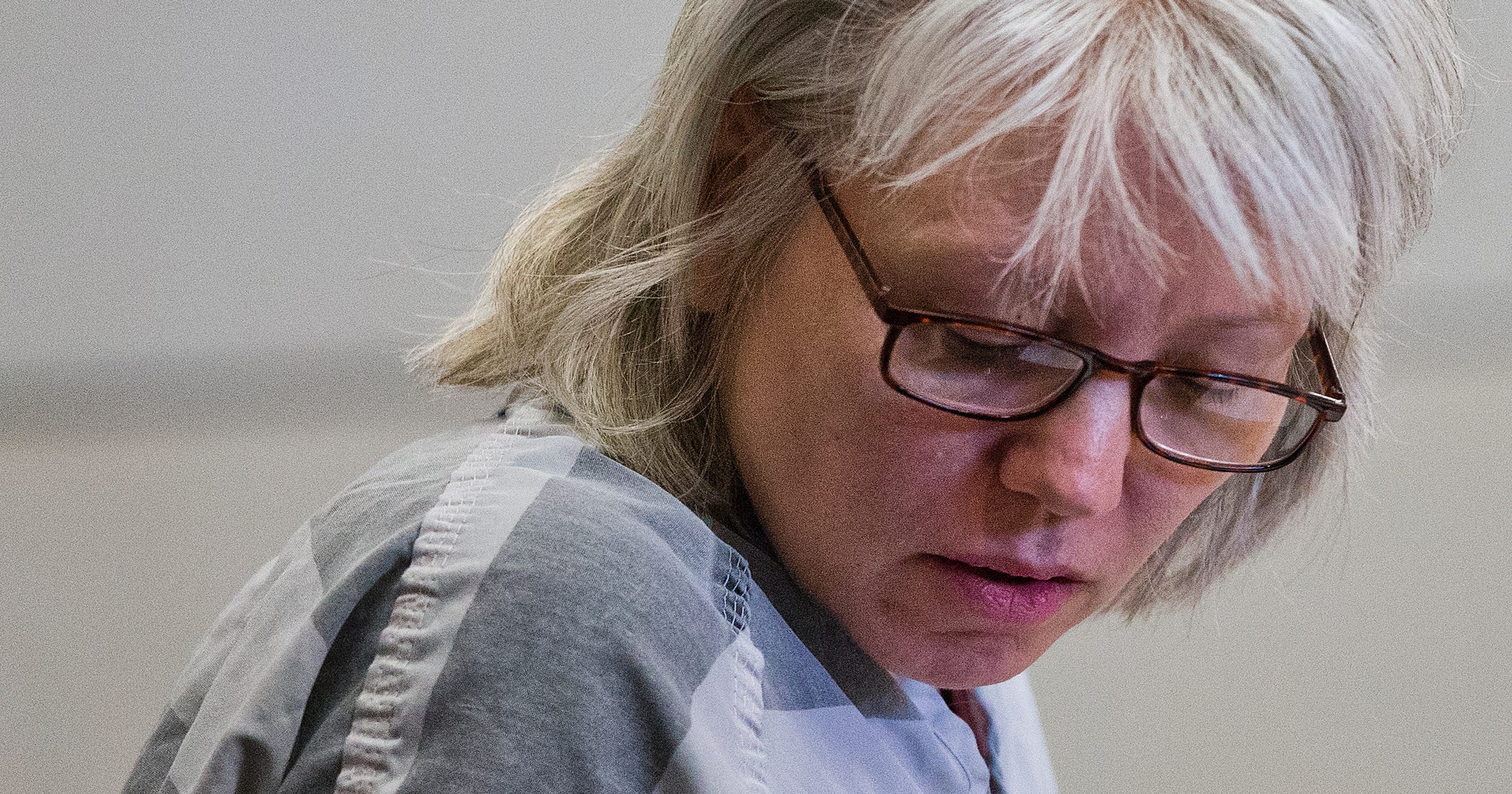 Arizona woman released after decades on death row
