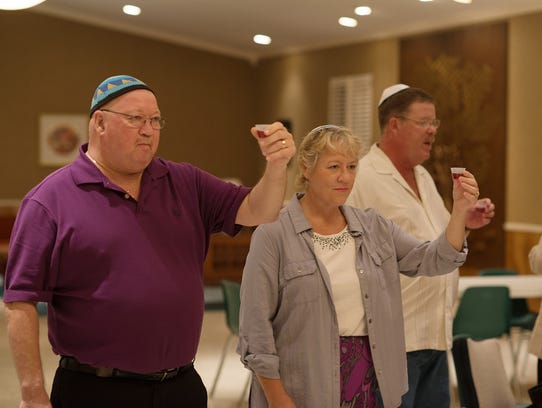 Jewish families offered incentives to move South