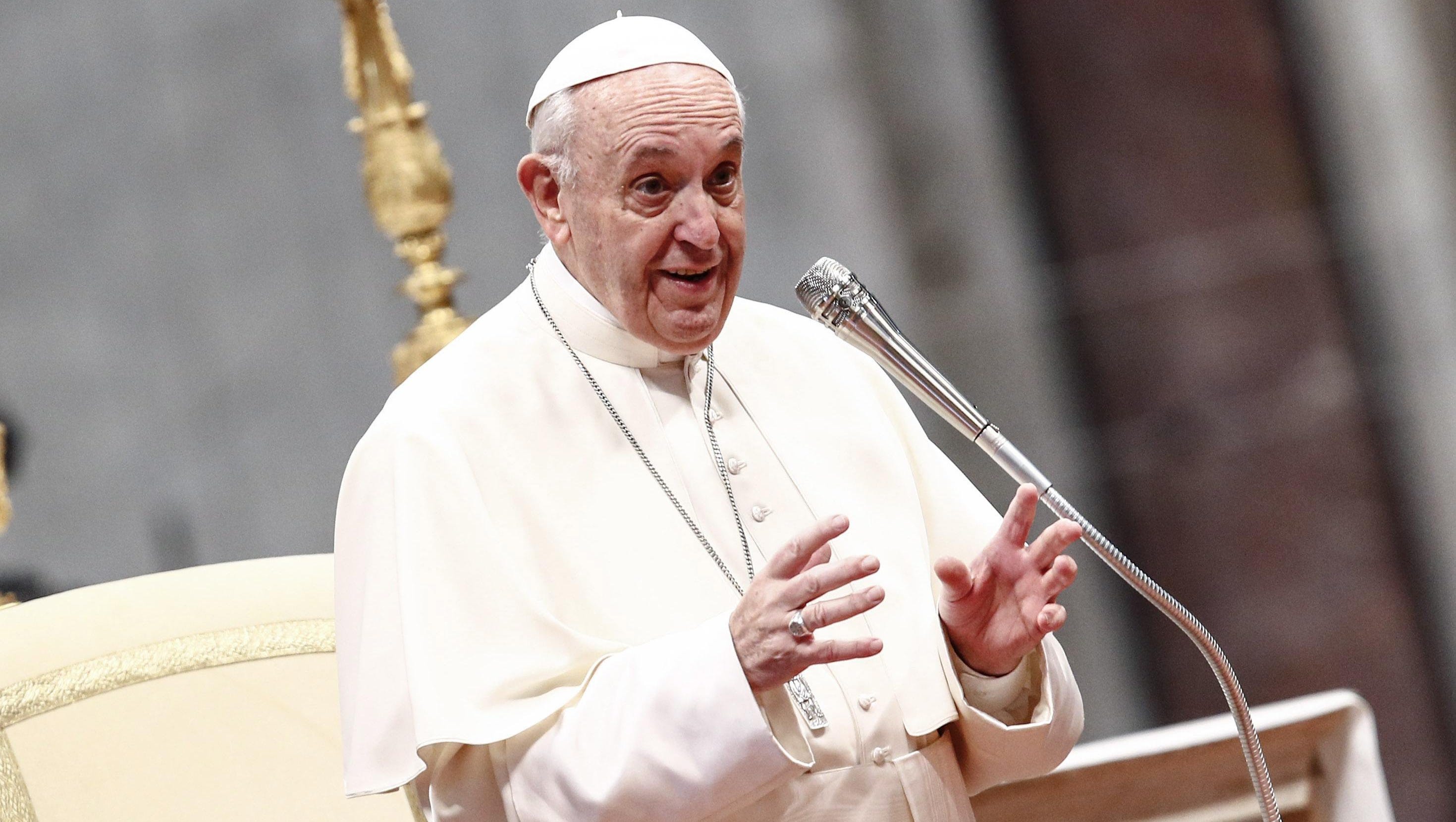 Pope Francis is popular, but waning conservatives, survey says