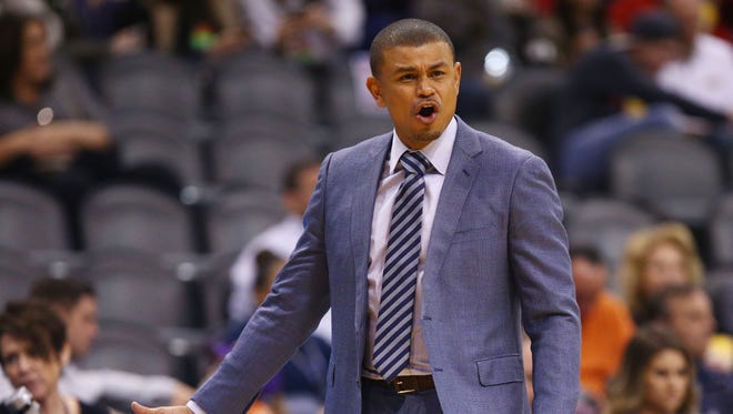President Trump's recent executive order that bars citizens of seven Muslim-majority countries from entering the United States and suspending refugee arrivals does not sit well with Suns coach Earl Watson.