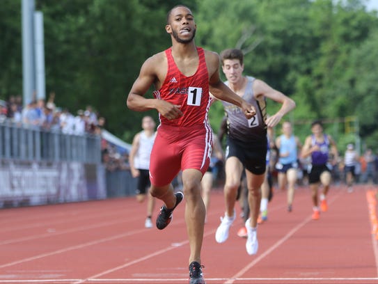 Luis Peralta, of Passaic, came in first in the 800