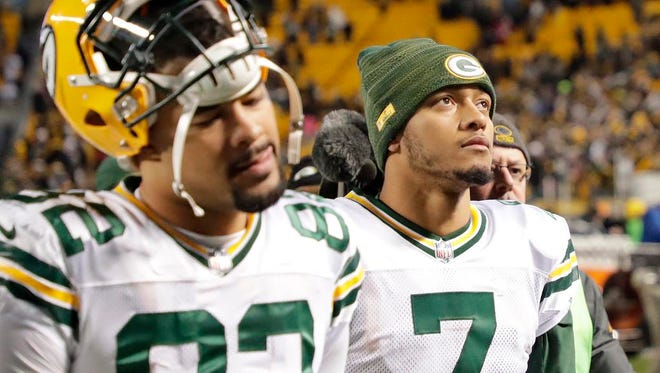 Green Bay Packers quarterback Brett Hundley (7) walks off the field after the game against the Pittsburgh Steelers at Heinz Field Sunday, November 26, 2017 in Pittsburgh, PA.