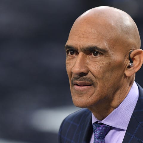 Feb 4, 2018; Minneapolis, MN, USA; Tony Dungy form