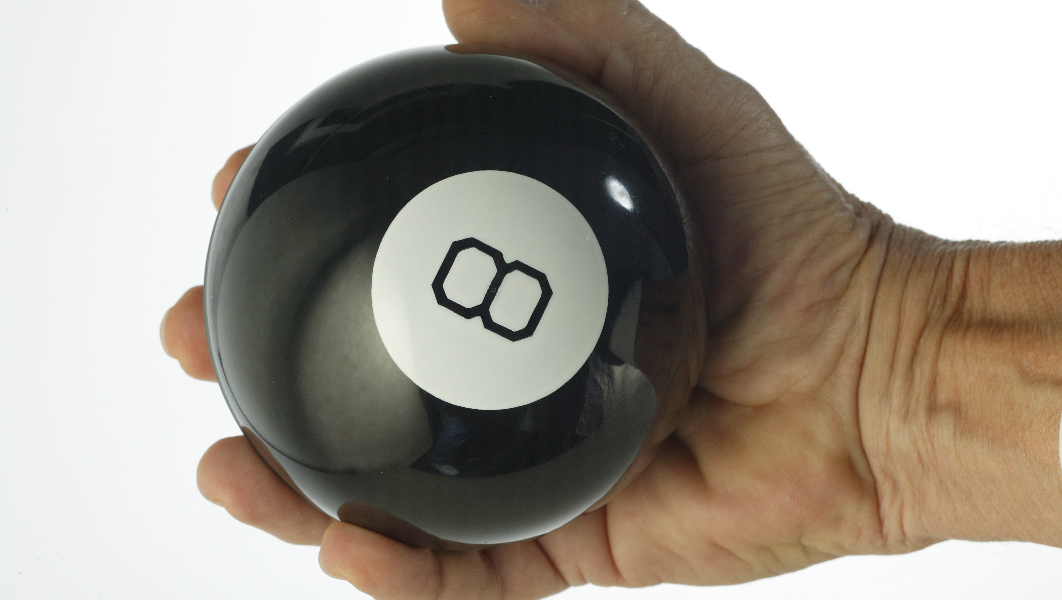 8 ball toy