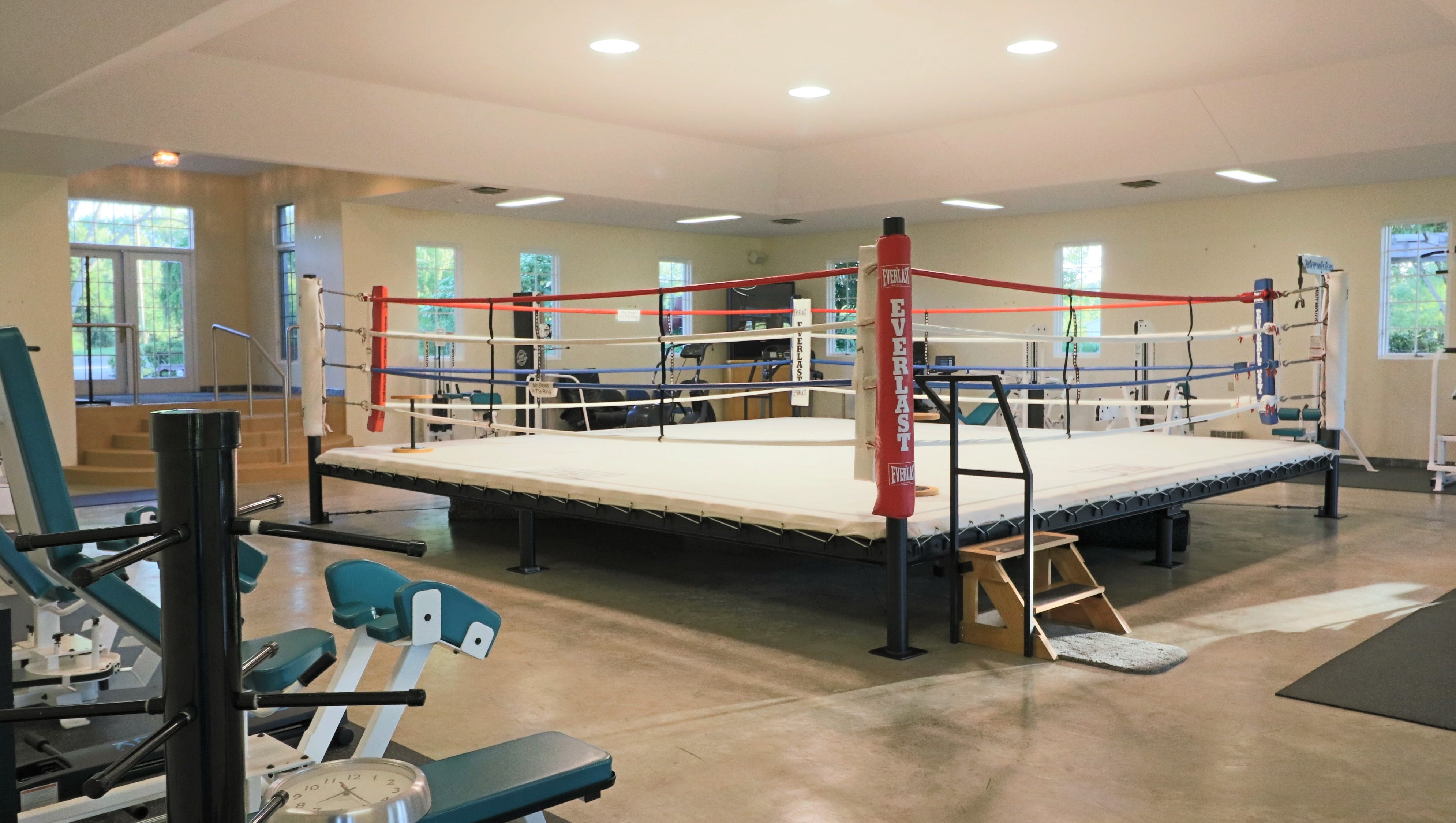 Muhammad Ali's Berrien Springs mansion sells for 2.5M