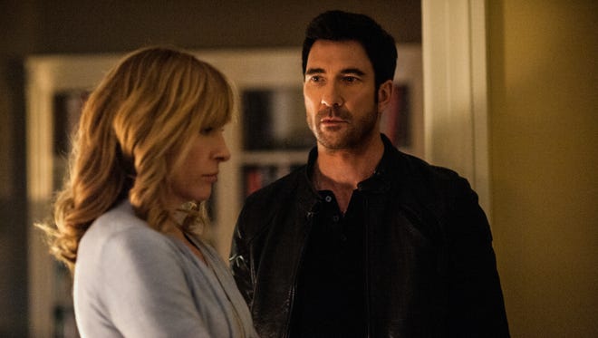 Toni Collette is Dr. Ellen Sanders, and Dylan McDermott  is FBI Agent Duncan Carlisle in a scene from 'Hostages.'