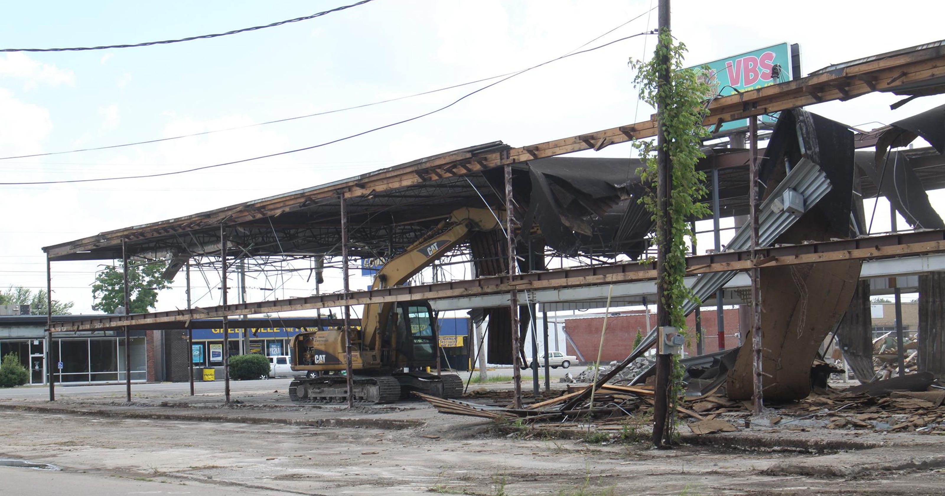 Iconic Greenville lumber company razed