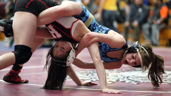 Hanks Hs Girls Wrestling Team Seeks Fifth Straight Uil State Title Hanks Hs Girls Wrestling Team Seeks Fifth Straight Uil State Title