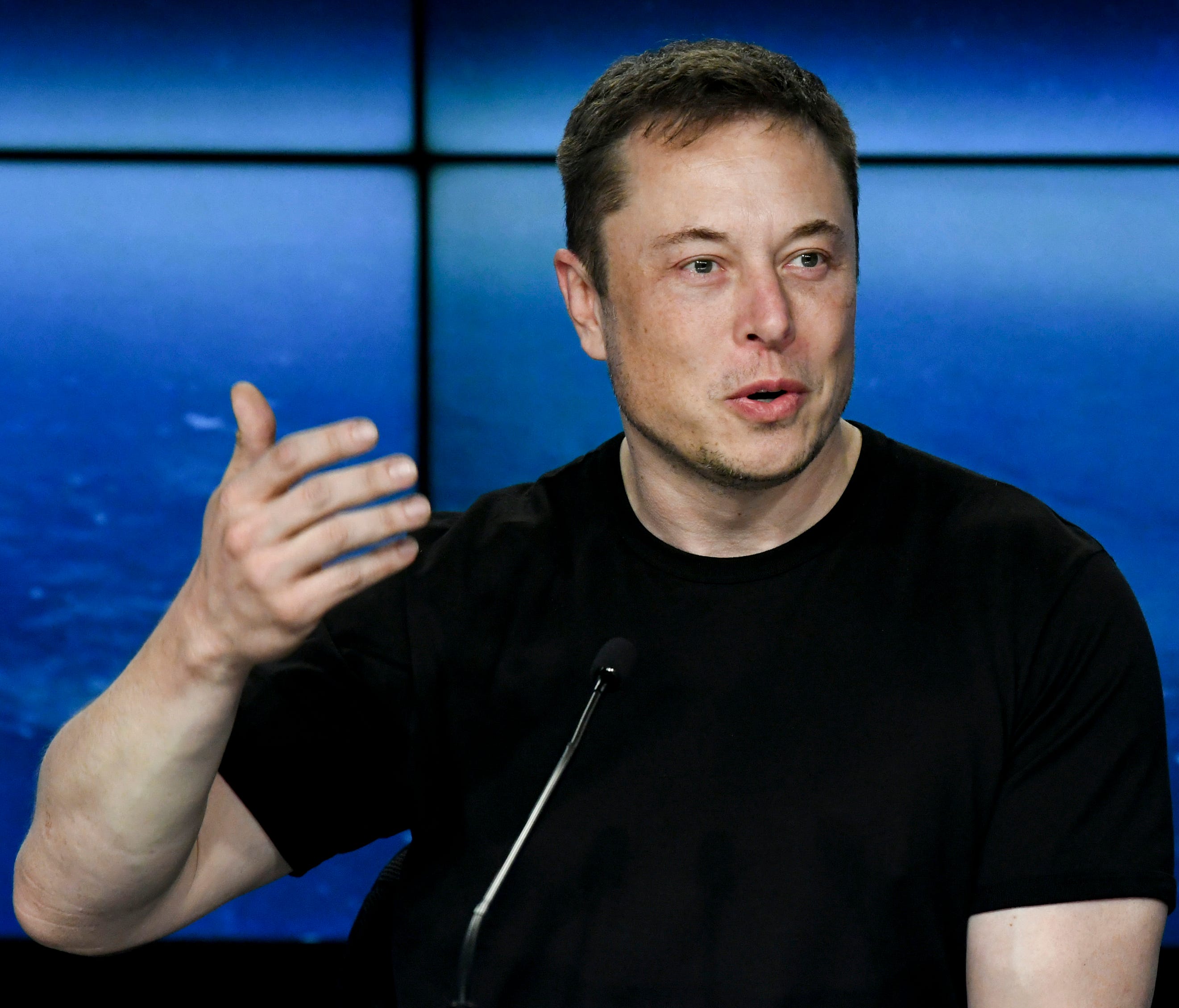  Elon Musk CEO of SpaceX, speaks to the media during a press conference after the Falcon Heavy Launch on Feb. 6, 2018.