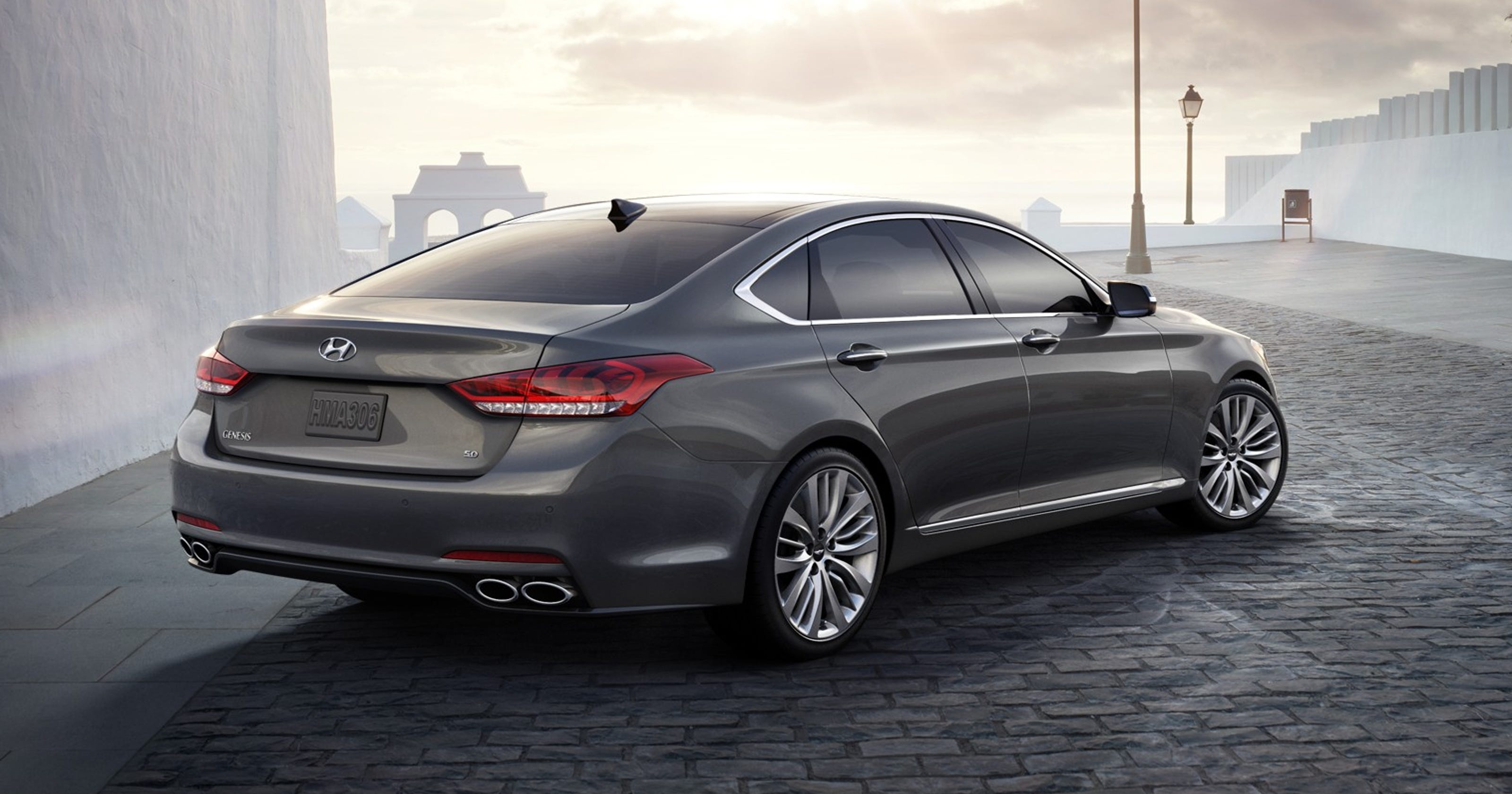 Auto review: 2015 Hyundai Genesis encourages you to ask #39 What is a