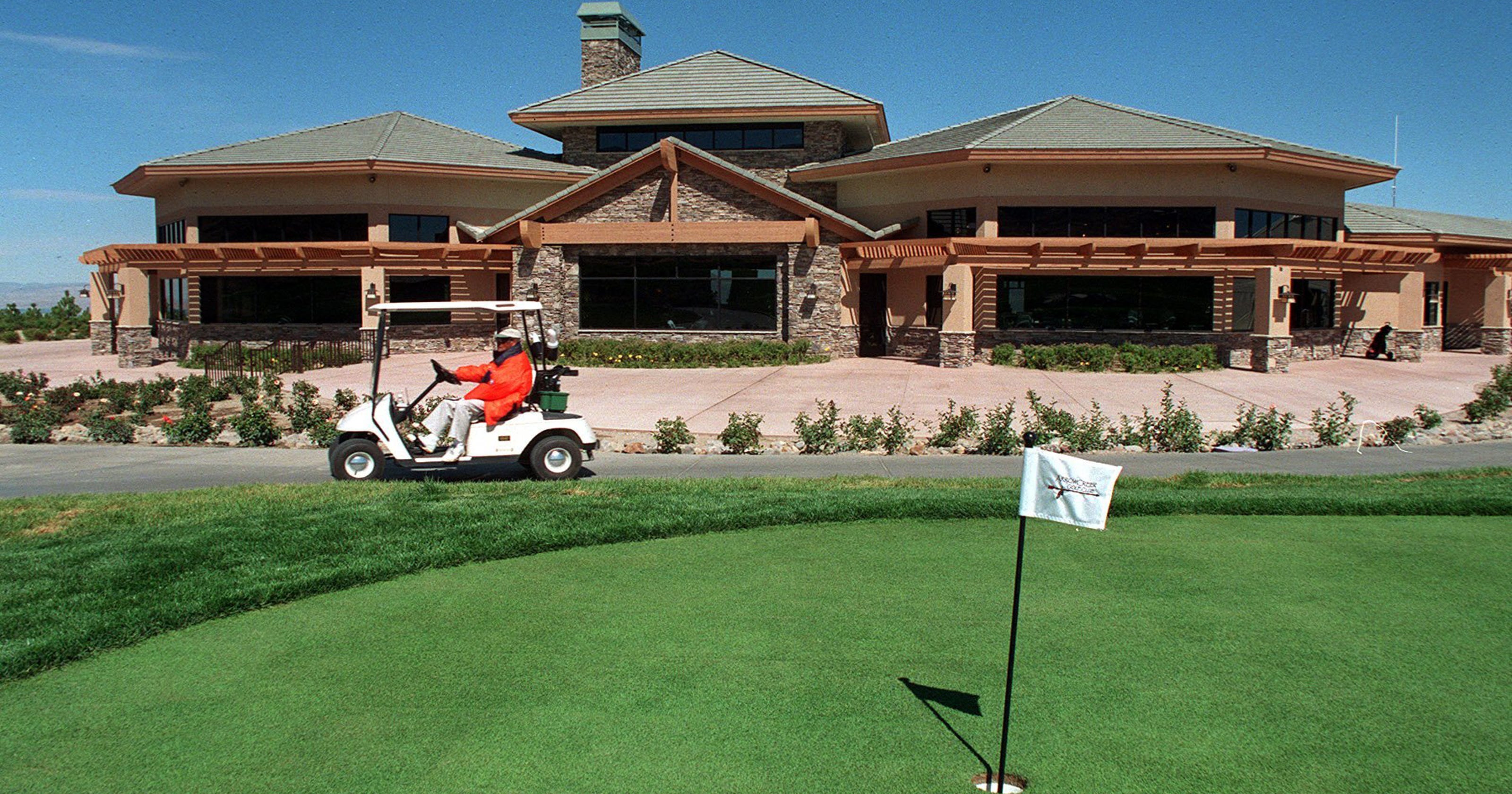 ArrowCreek taking both golf courses private in May