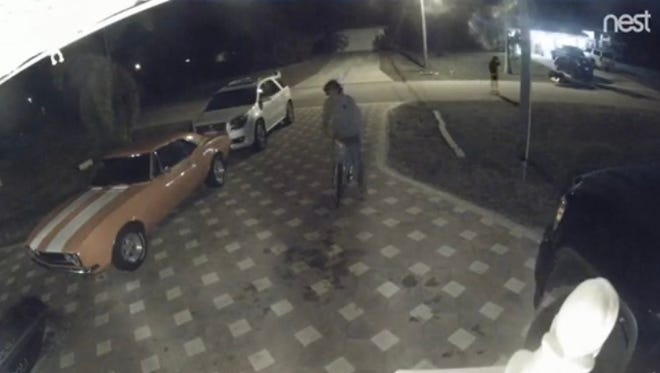 One of two suspects in a string of Cape Coral car burglaries.
