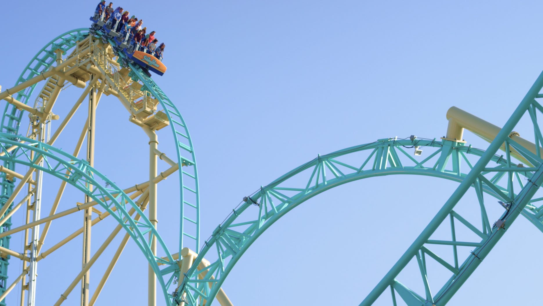 Get Plenty Of Hangtime With Knott S Berry Farm S New Coaster