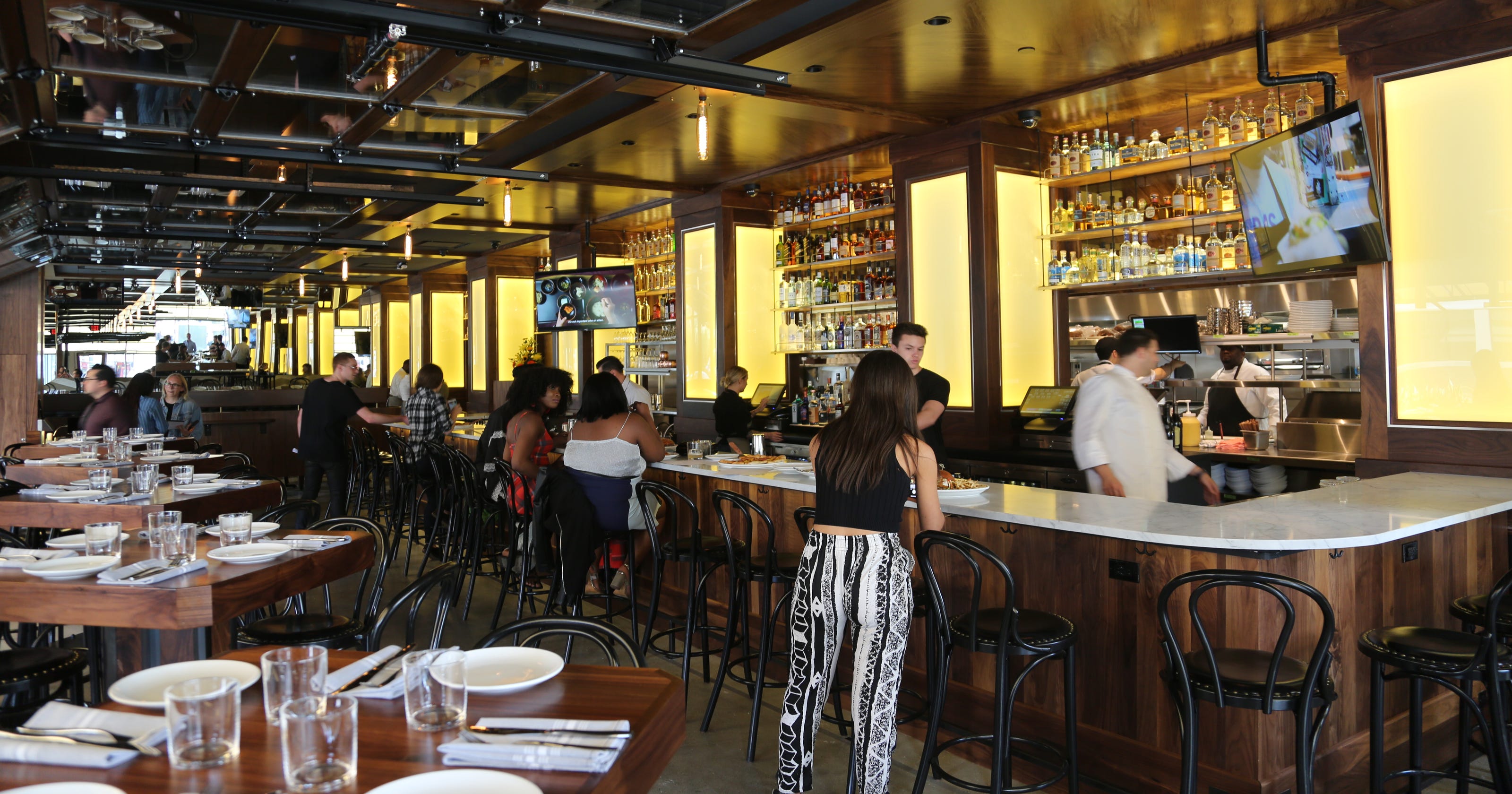 Empire restaurant responds after critical Free Press review