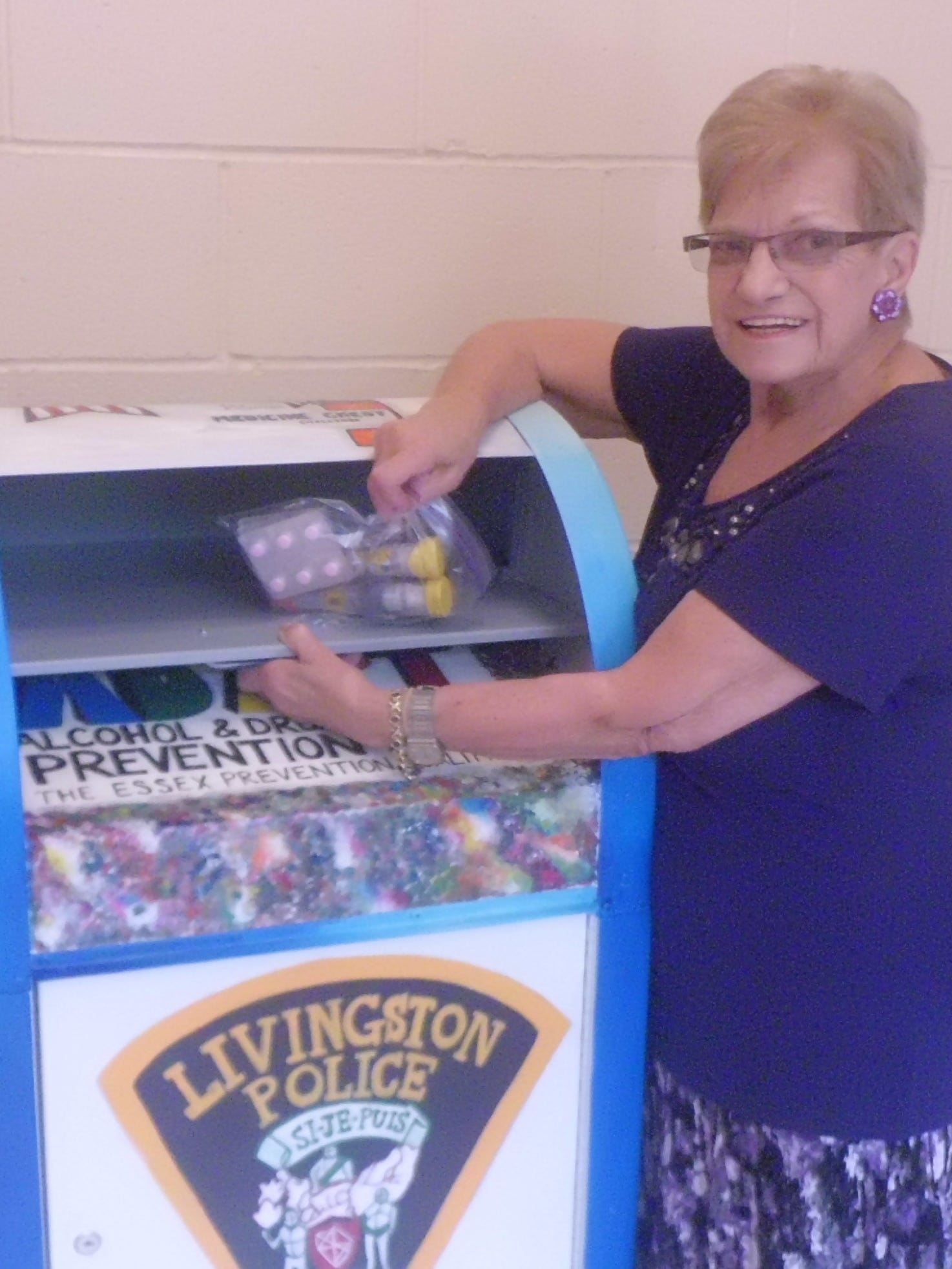 Prescription drug dropoff boxes spread across U.S.