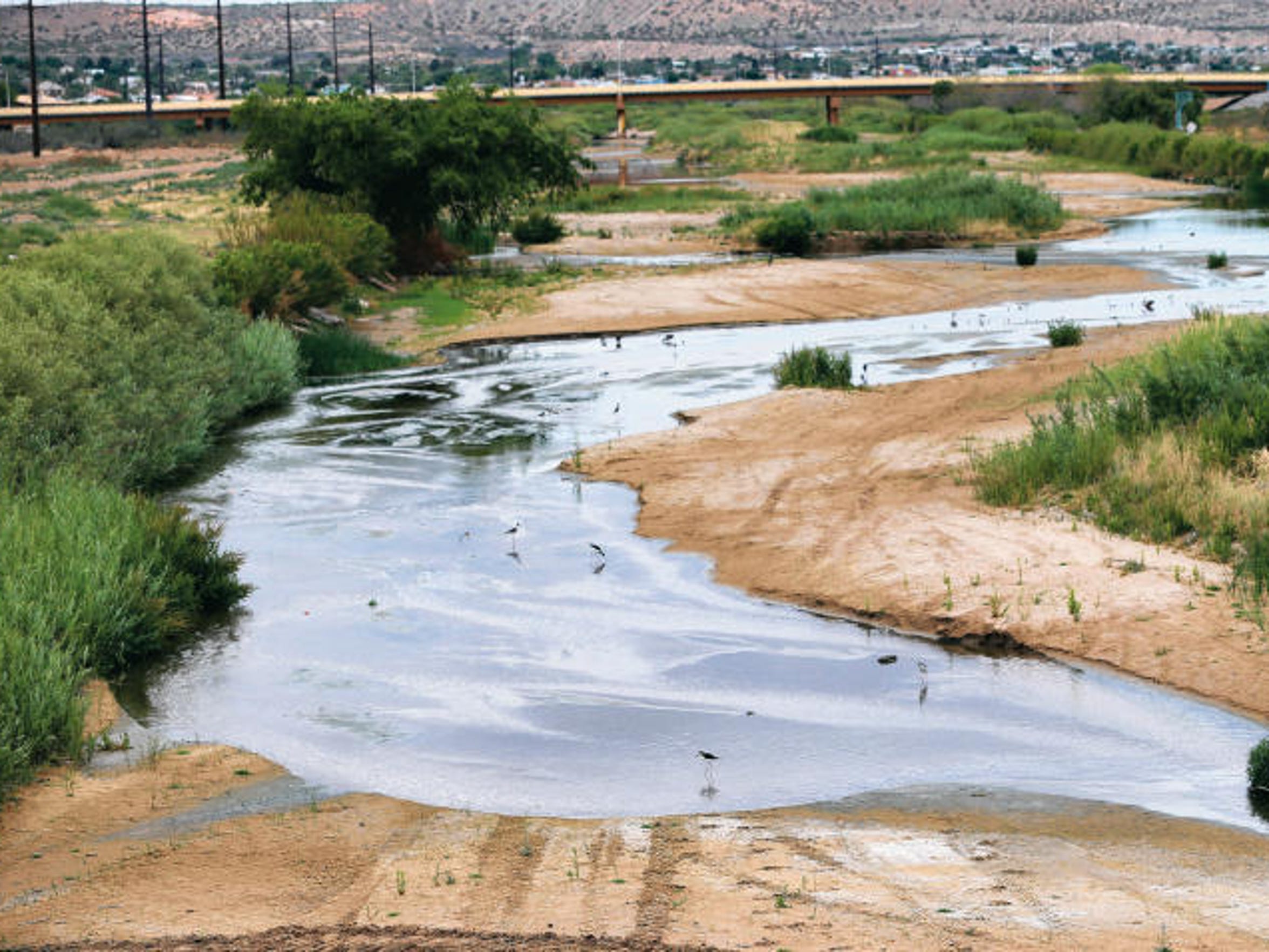 2 nations, 1 aquifer: 'The river pays for all of it'