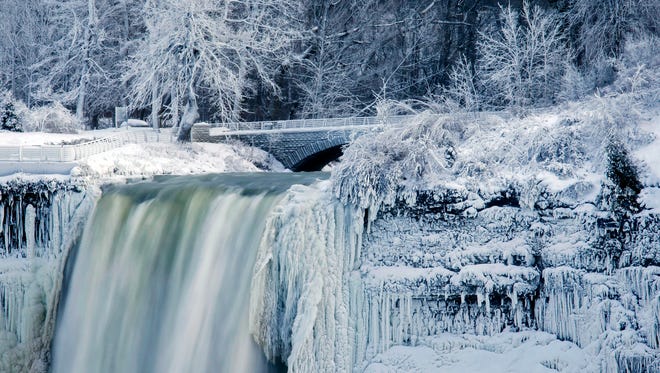 Cold Turns Niagara Falls Into Icy Winter Wonderland Cold Turns Niagara Falls Into Icy Winter Wonderland