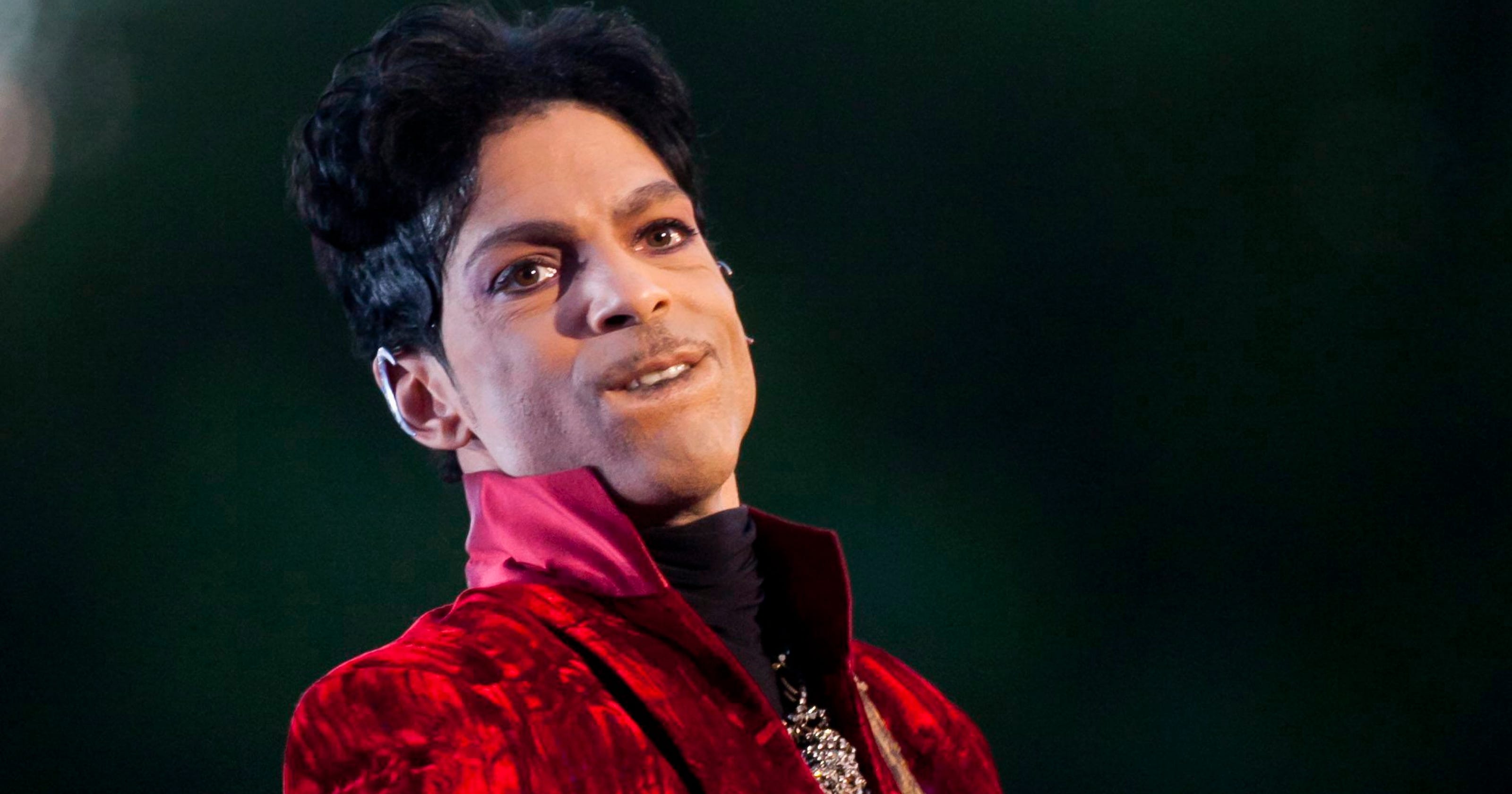 Detroit Pistons' Stan Van Gundy Prince's death 'hits home'