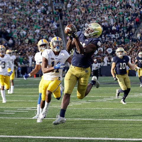 Notre Dame wide receiver Miles Boykin makes the...