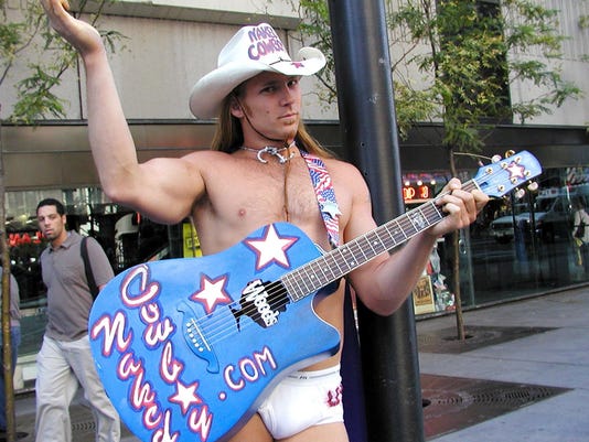 New York's famed Naked Cowboy performs in downtown Juárez