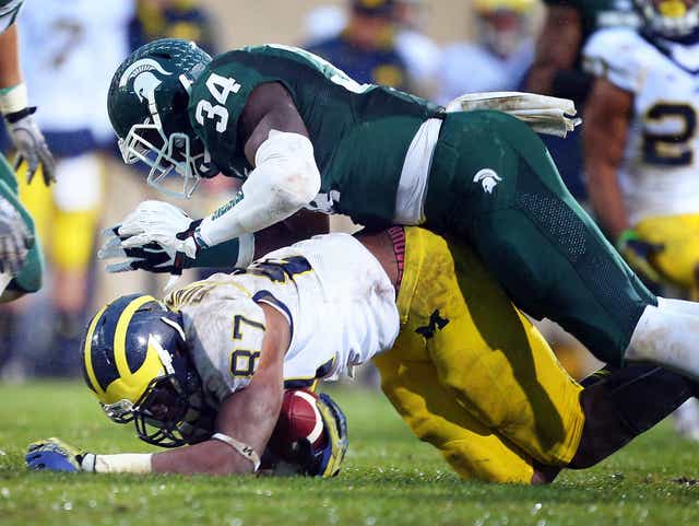 25 Signs You Re A Die Hard Michigan State Football Fan