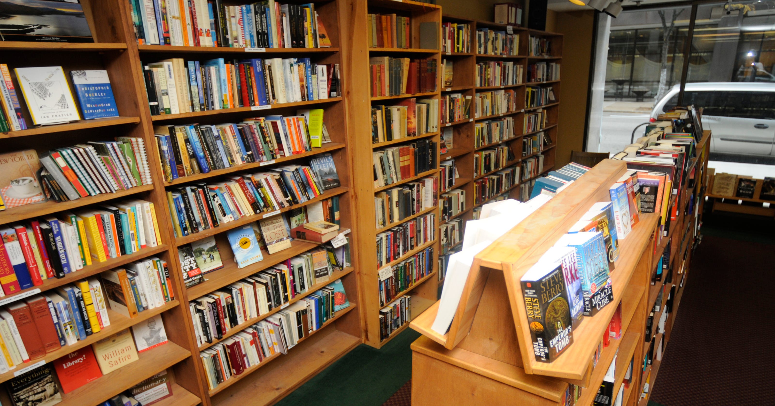 Downtown bookstore closes