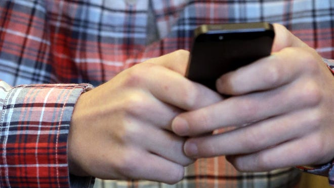 Middle and high school students could soon be allowed to bring in cellphones.
