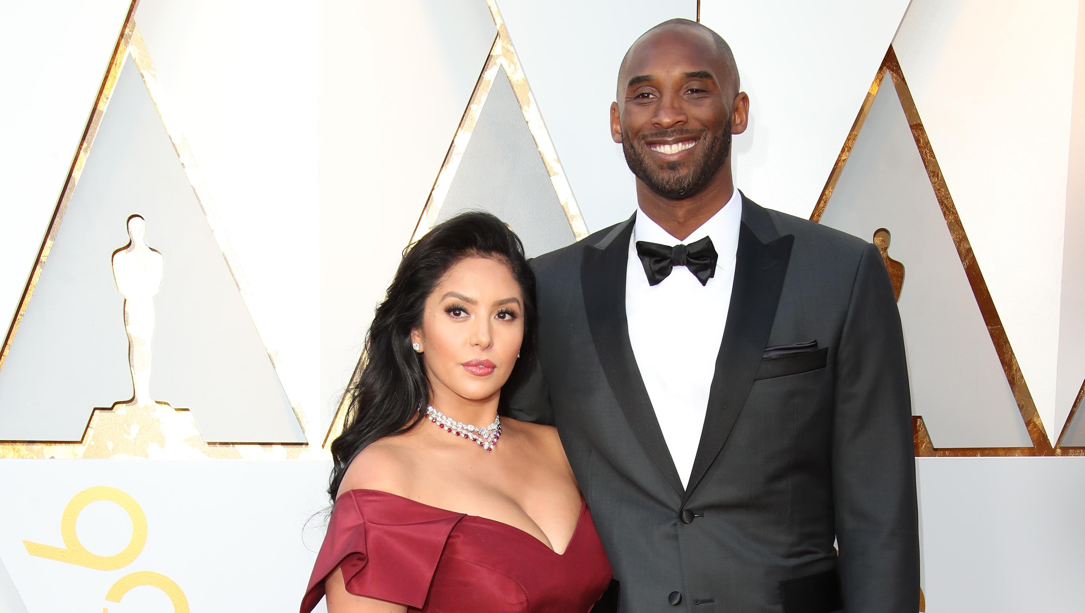 Kobe Bryant Wins Oscar For Dear Basketball