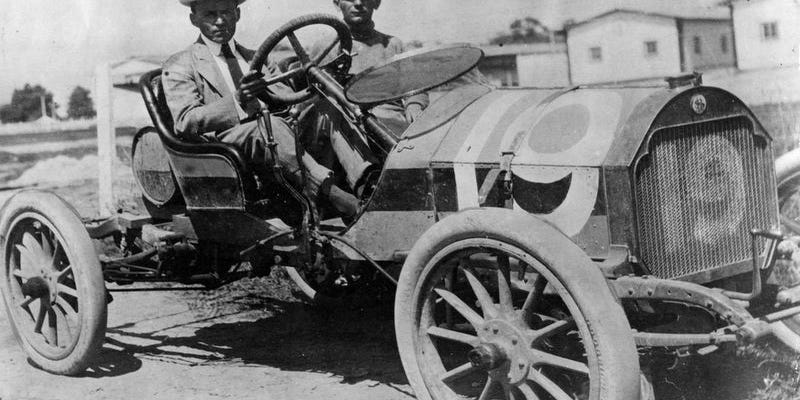 1909 auto races at Speedway fraught with disaster