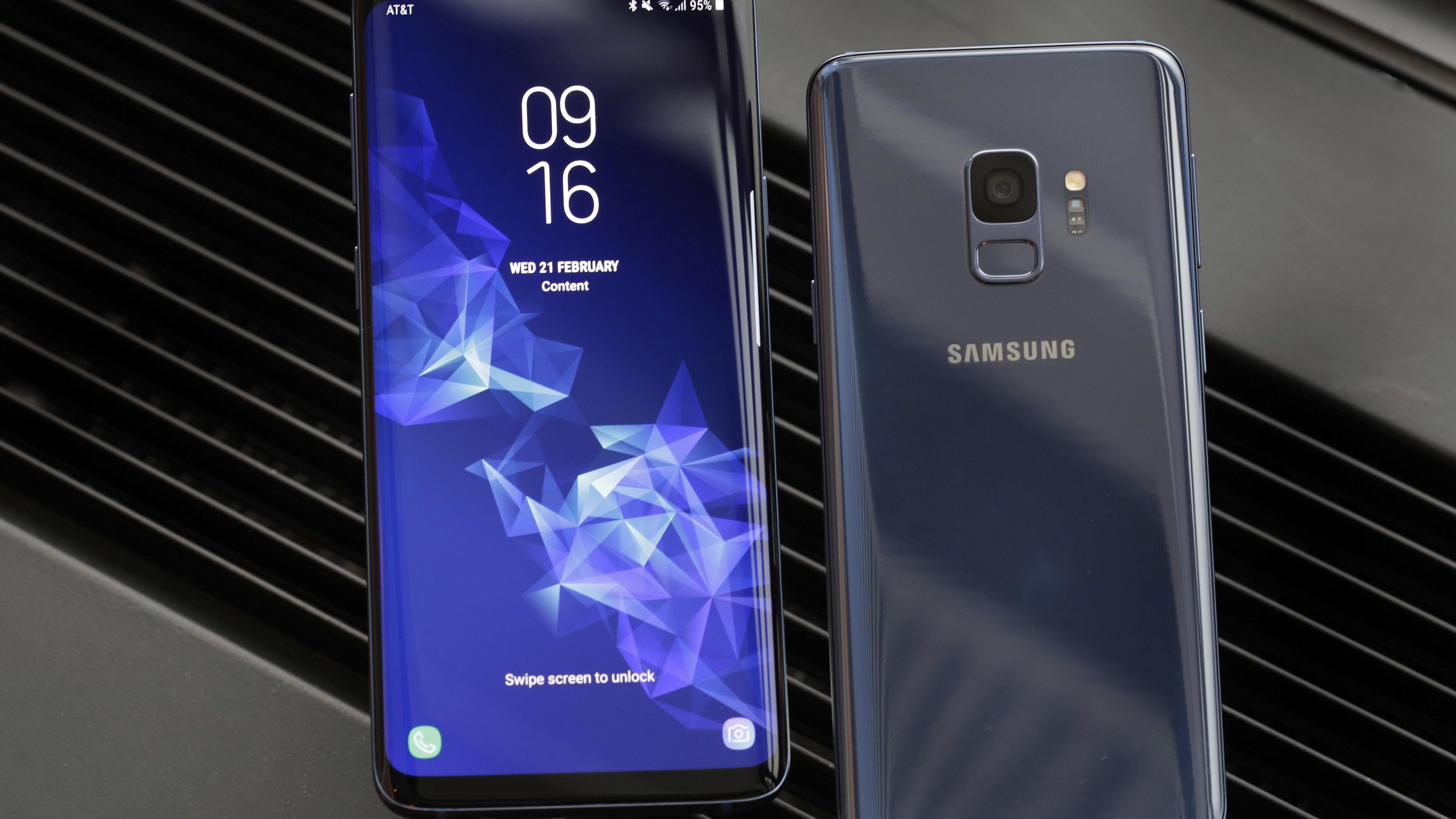 New Samsung S9 phone: Better camera, similar design