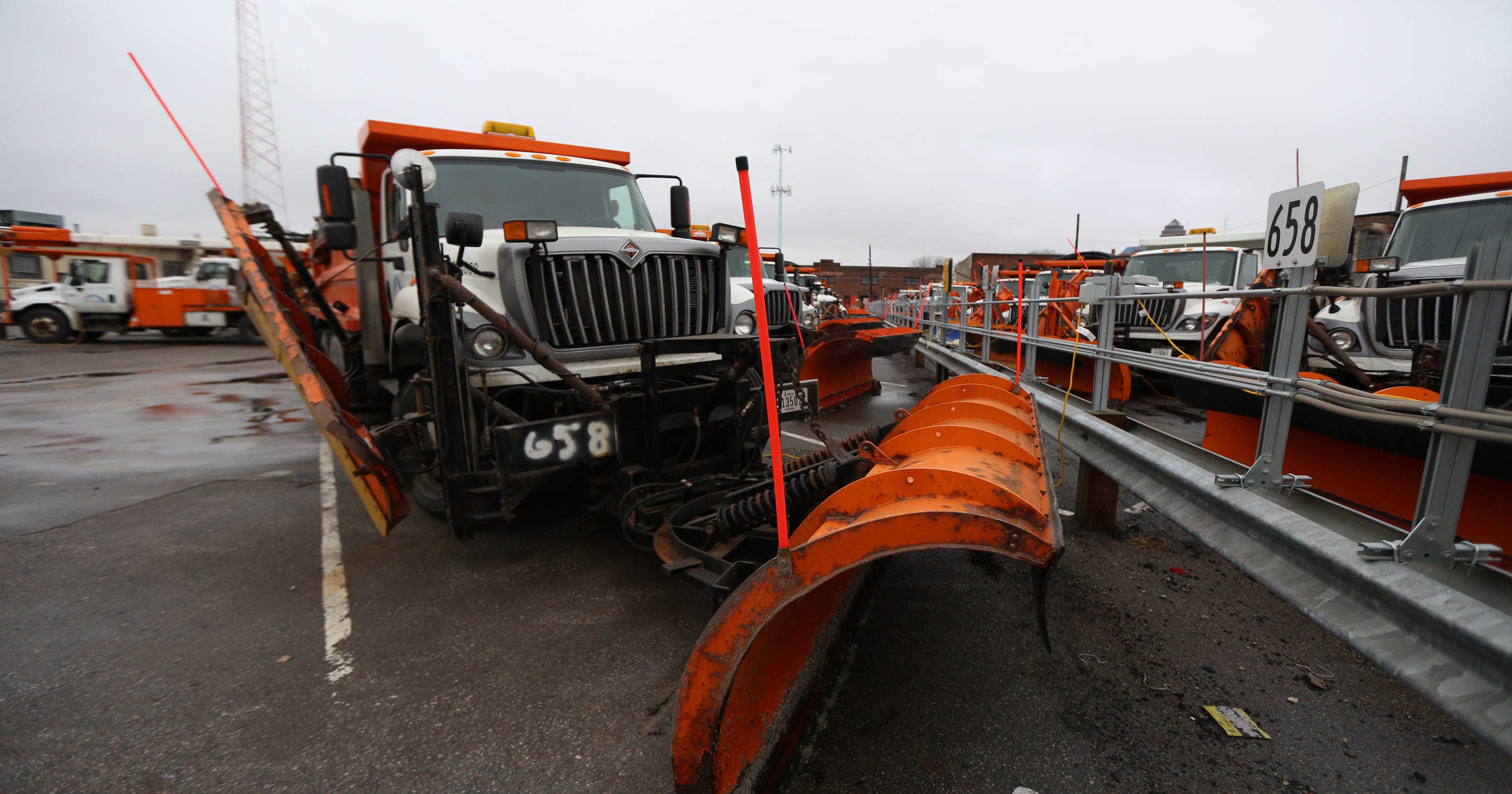 Dozens of accidents with snowplows occur yearly across Iowa