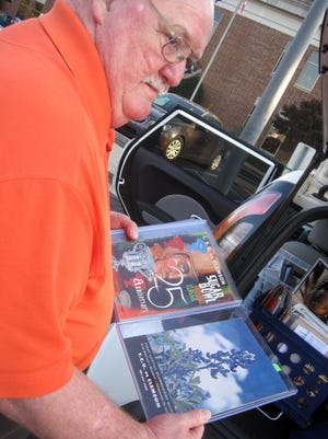 Belton native Tony Stephens shares his extensive collection of game programs.