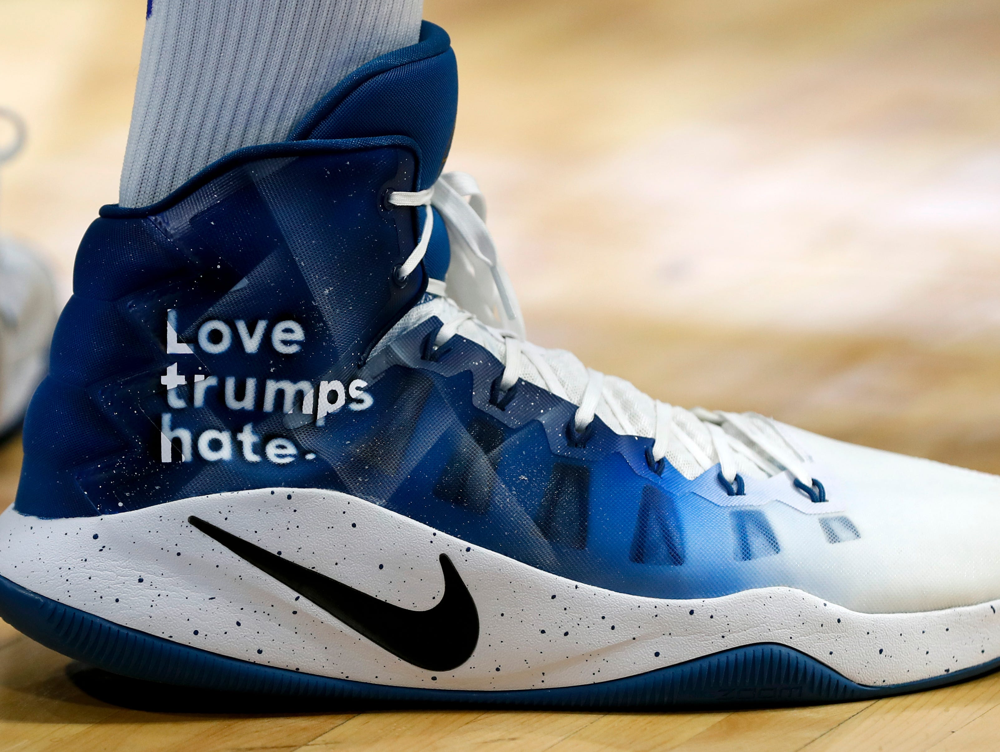 karl anthony towns sneakers