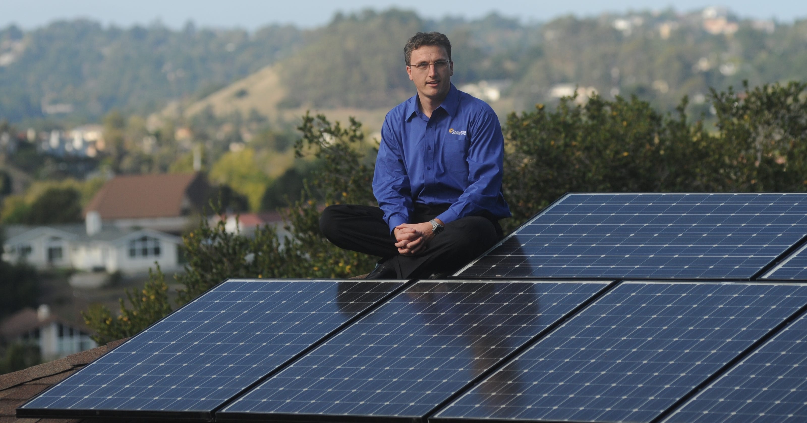 Elon solarcity spacex Elon Musk-backed SolarCity shines: IPO leaps 47%