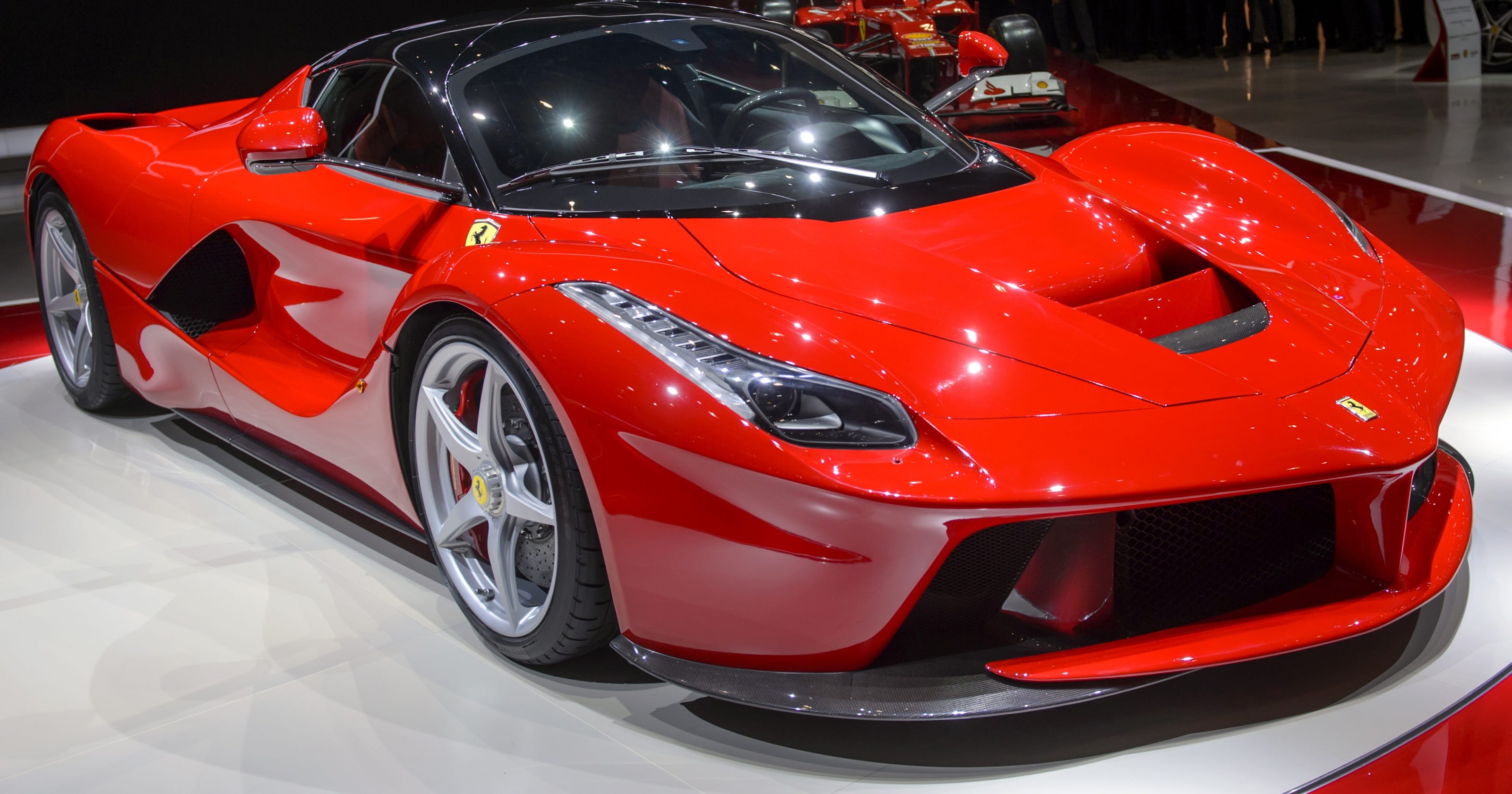 what is the fastest car made by ferrari