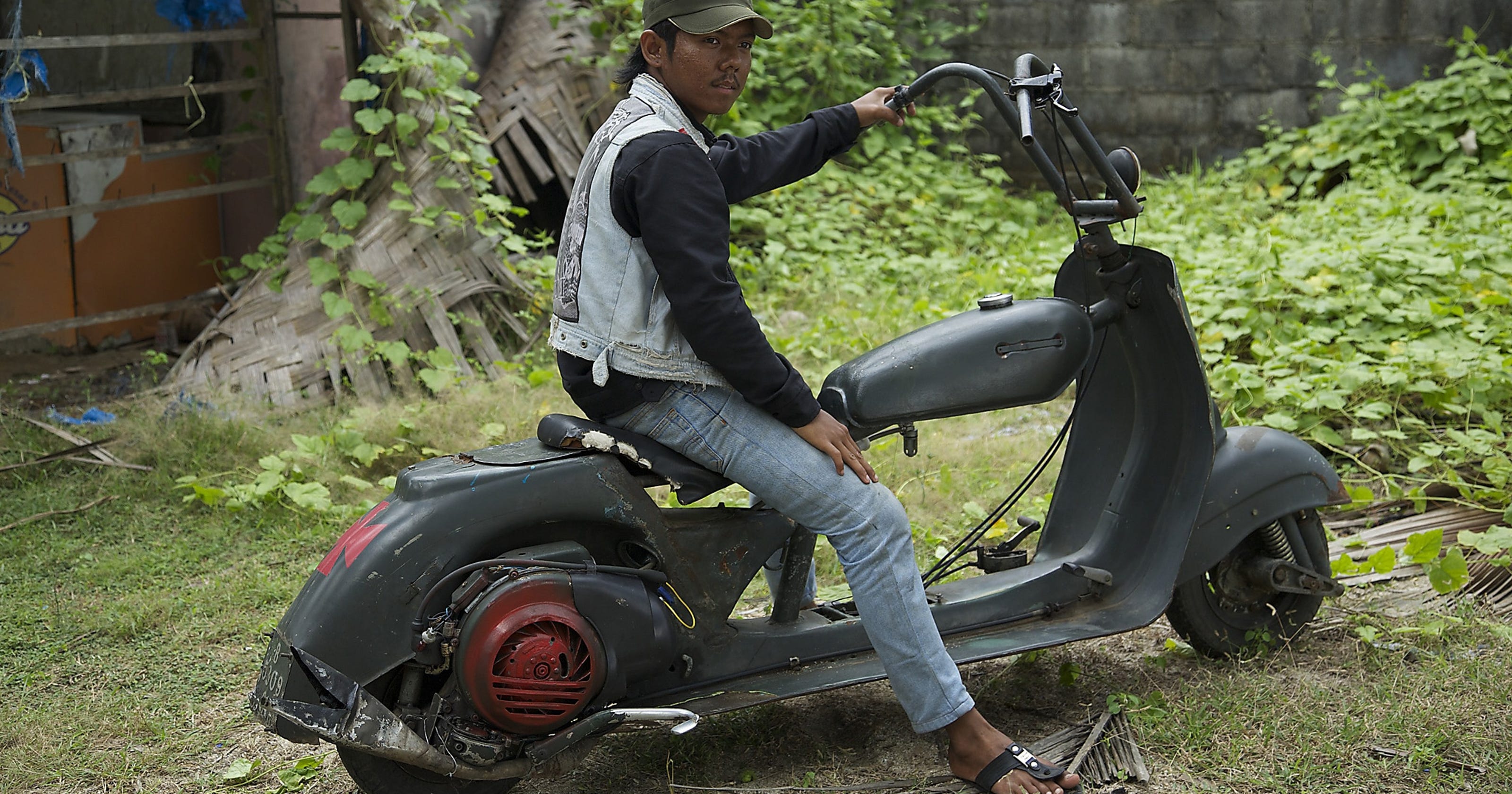 Indonesia's extreme Vespa festival