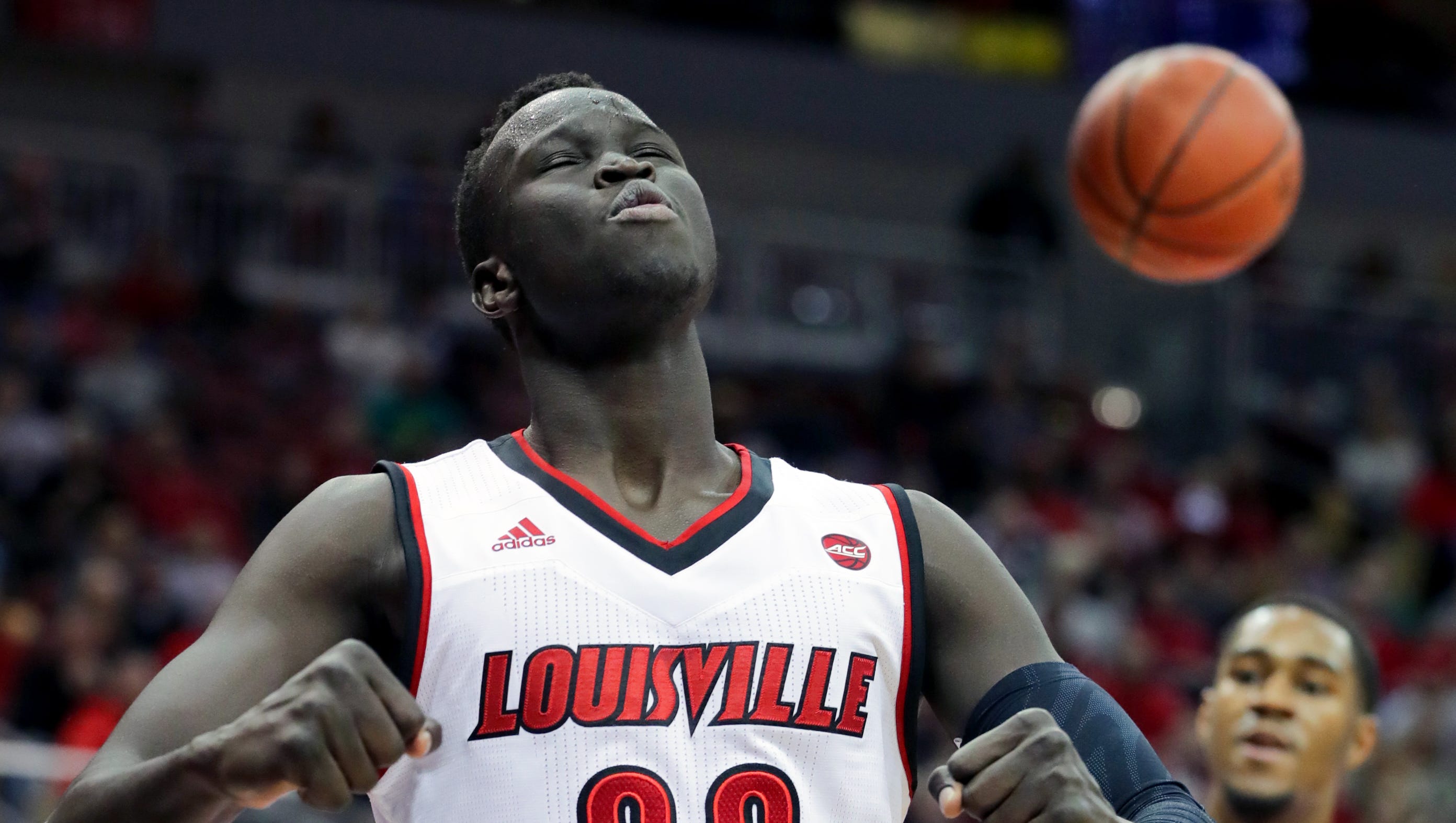 Louisville Basketball Bounces Back With Rout Of Pittsburgh In Acc