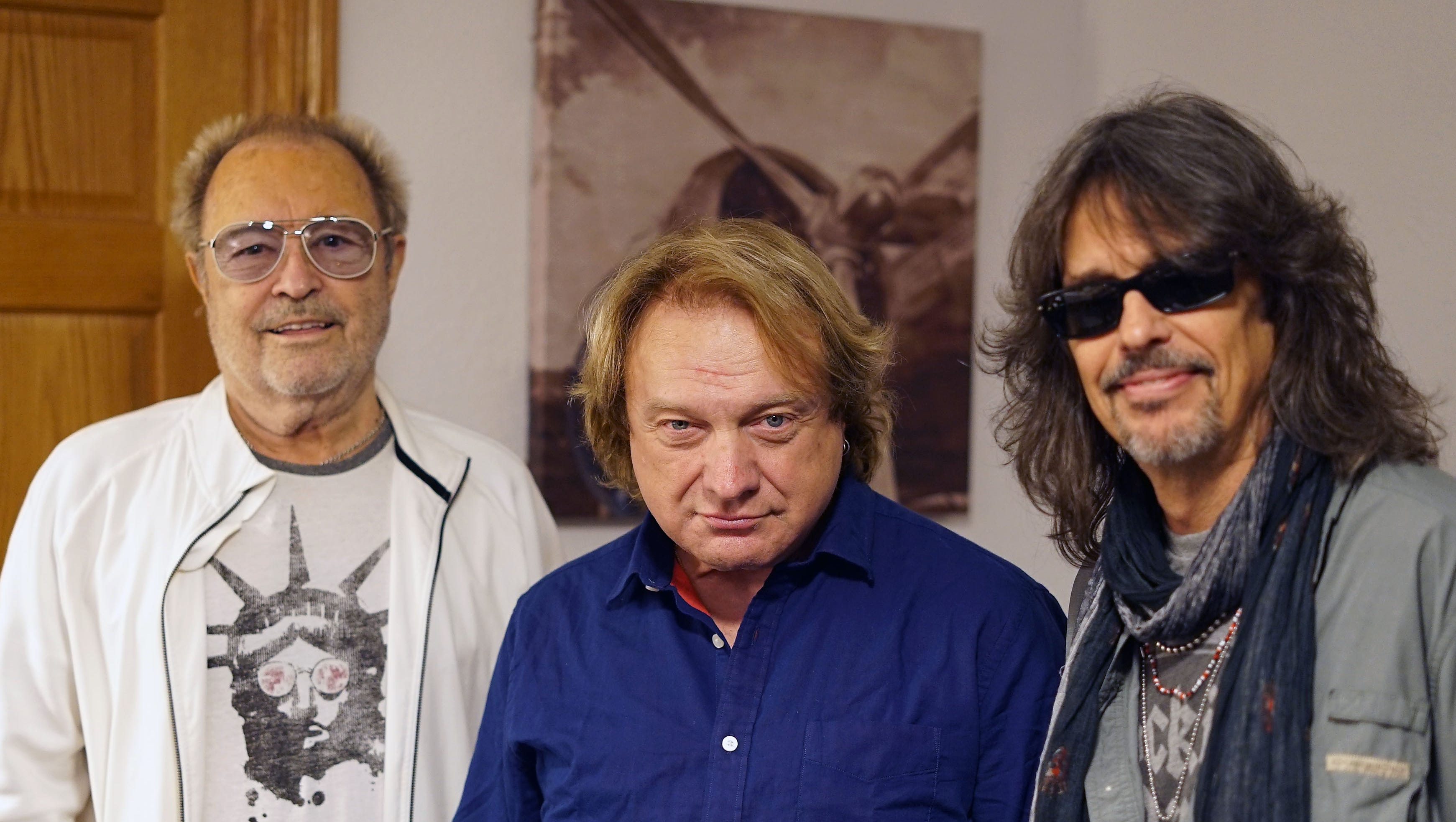 Foreigner reunites original band members at Sturgis