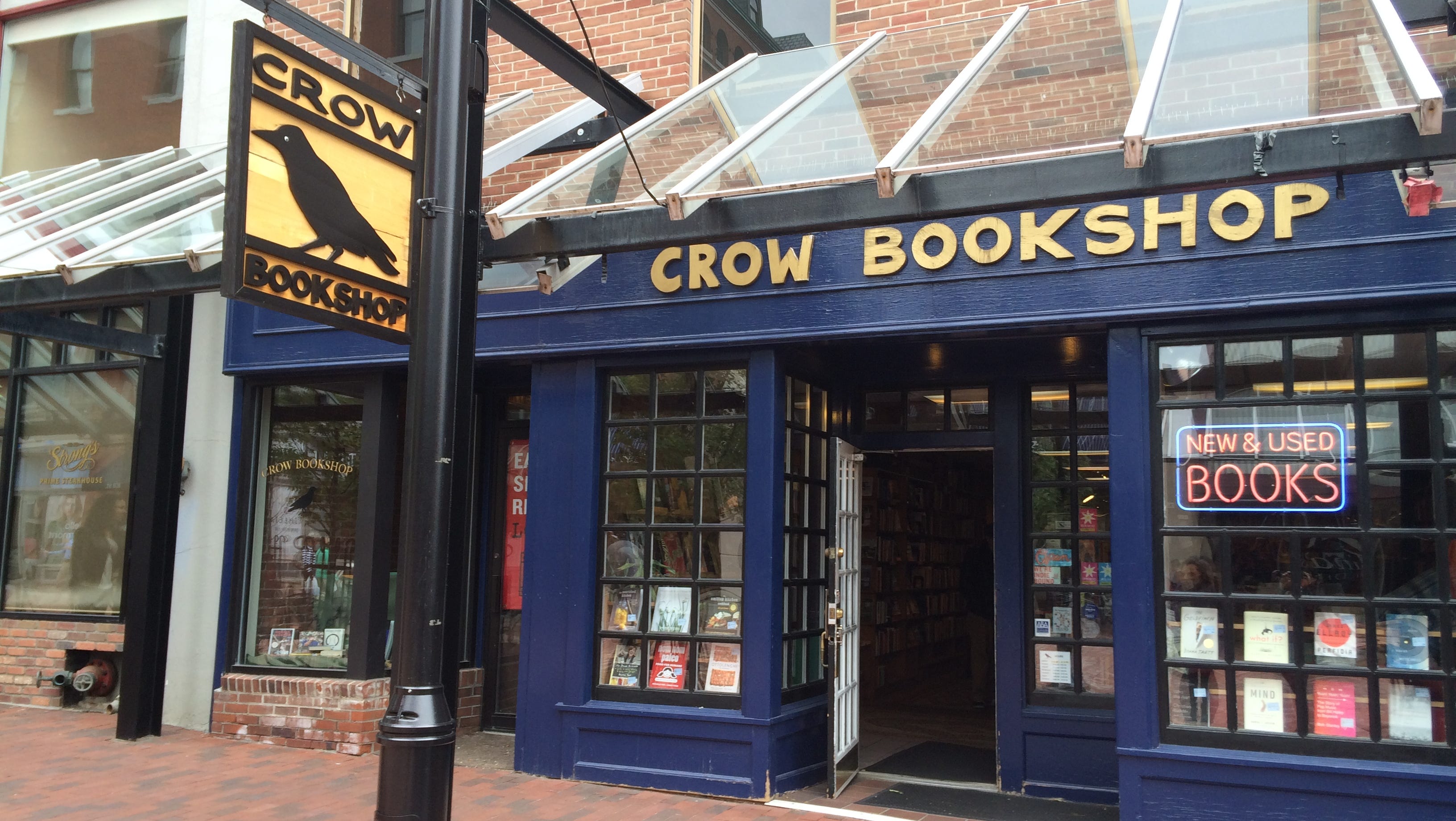 Attempted Robbery At Burlington Book Store