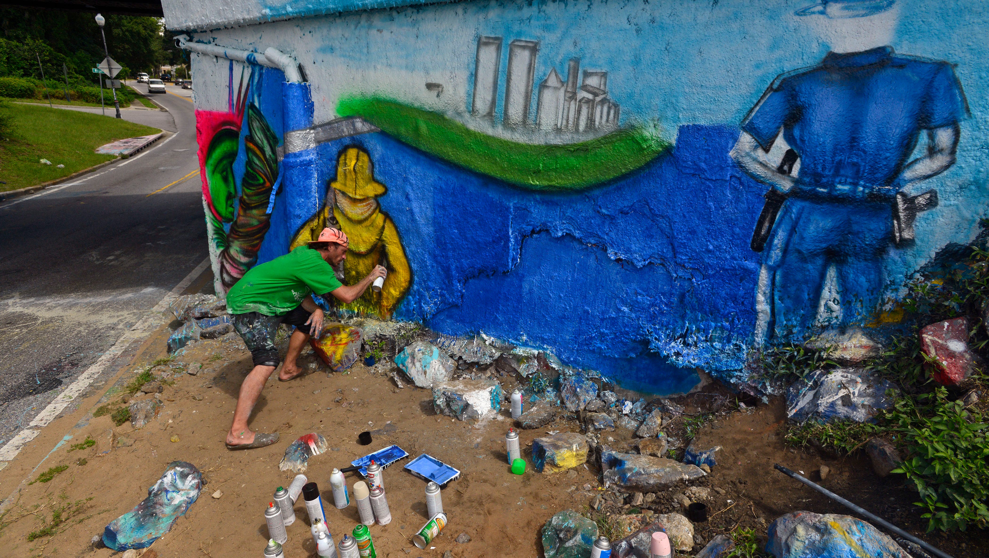 Graffiti Bridge Artist Pays Tribute To 9 11