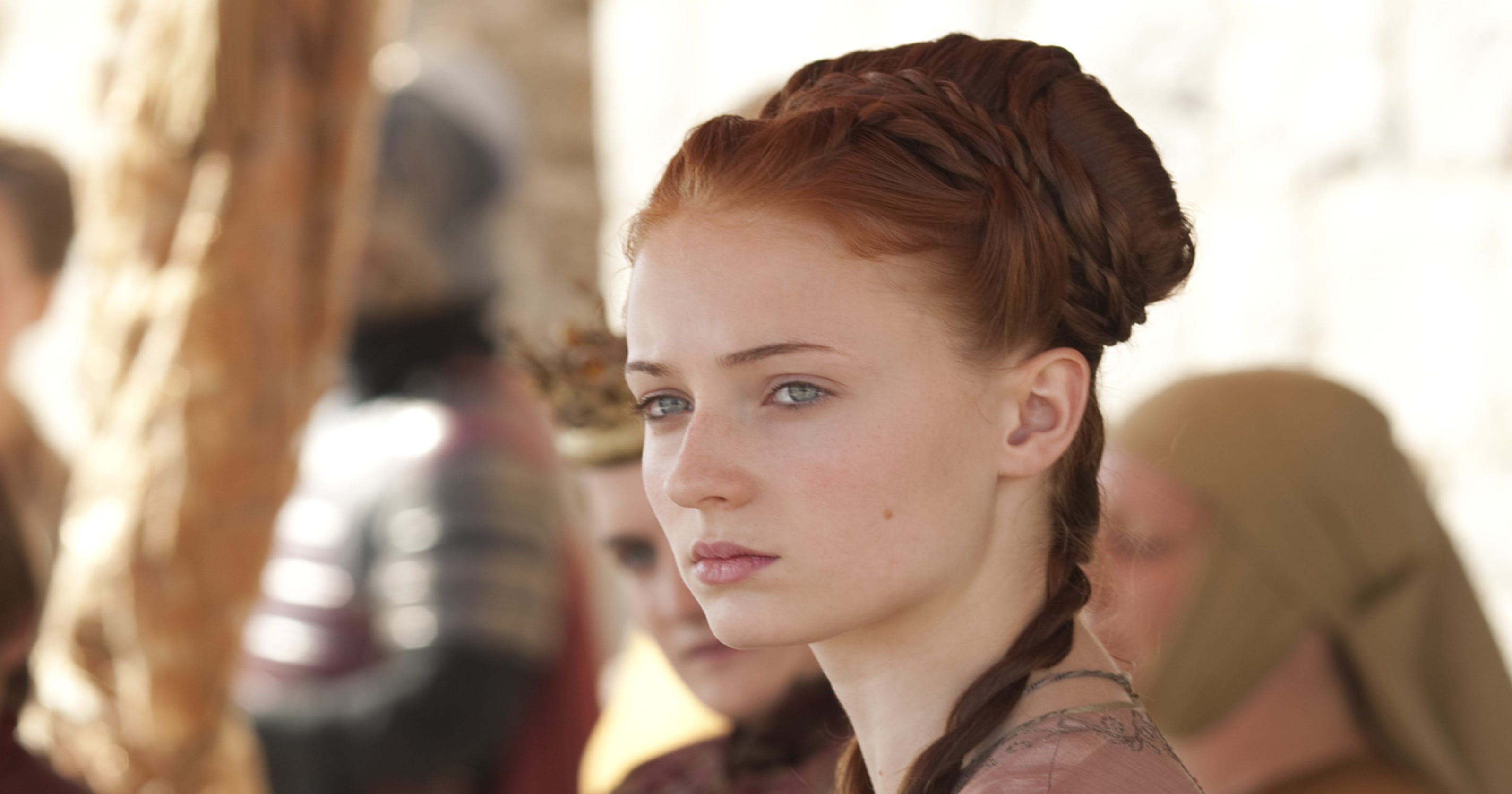 The hidden meaning behind Sansa's costumes on 'Game of Thrones'