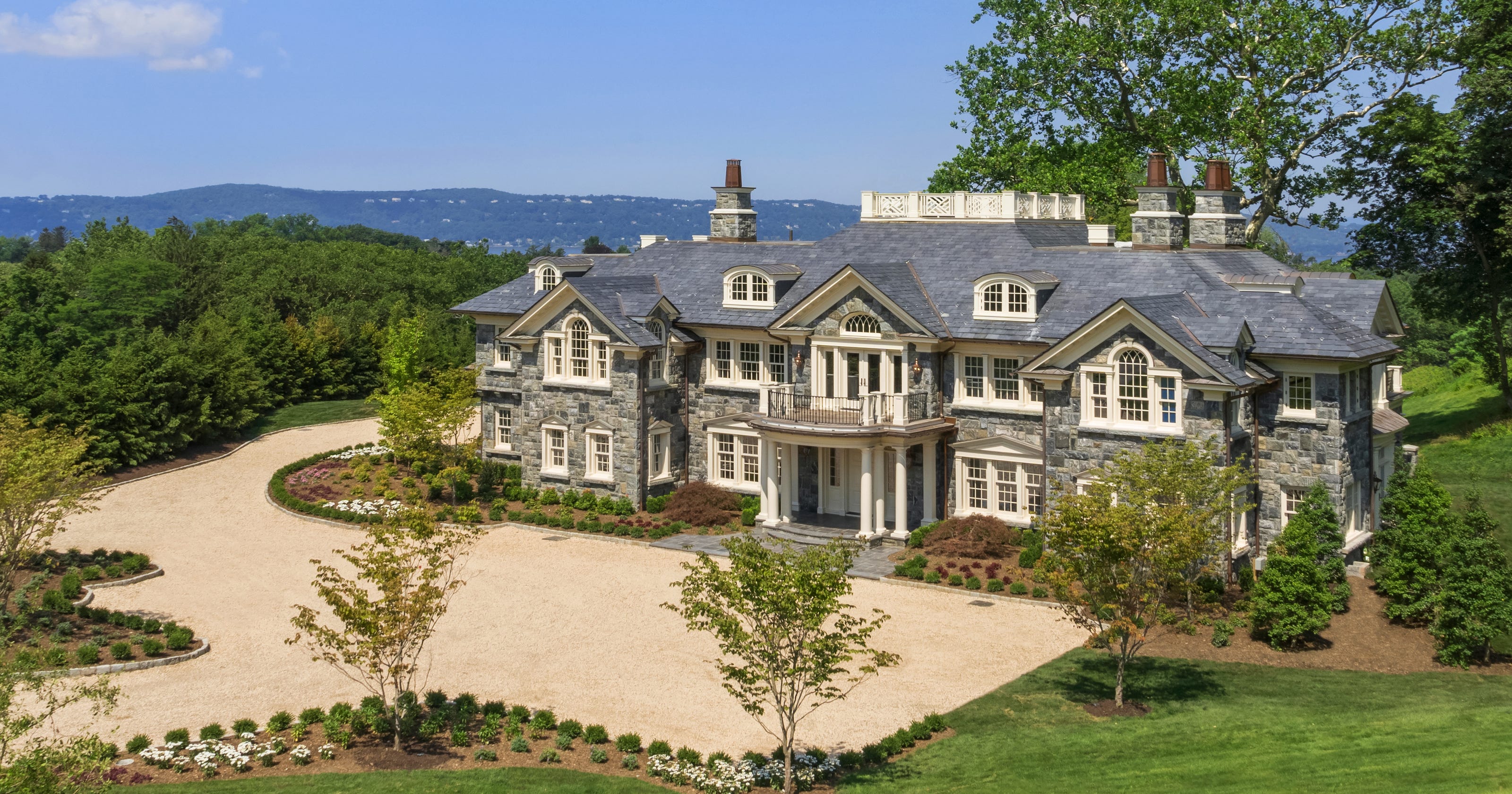 luxury-properties-that-rival-rockefeller-estate
