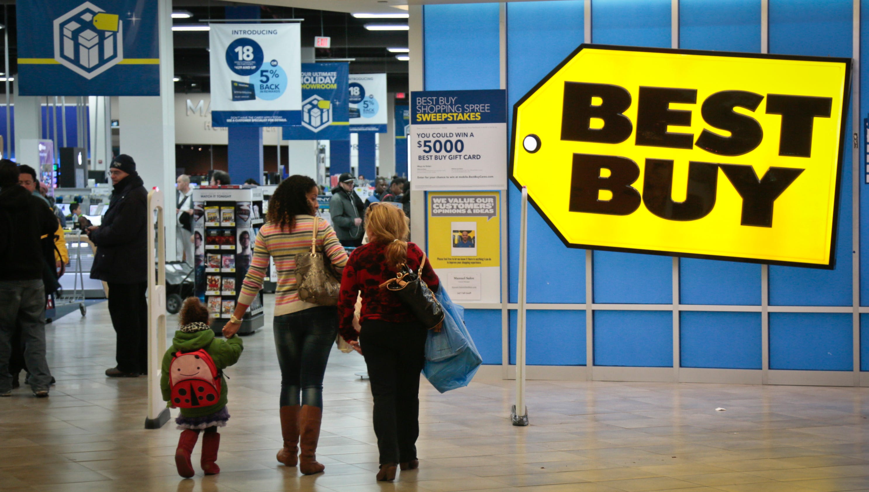 Best Buy says holiday not too jolly, shares dive