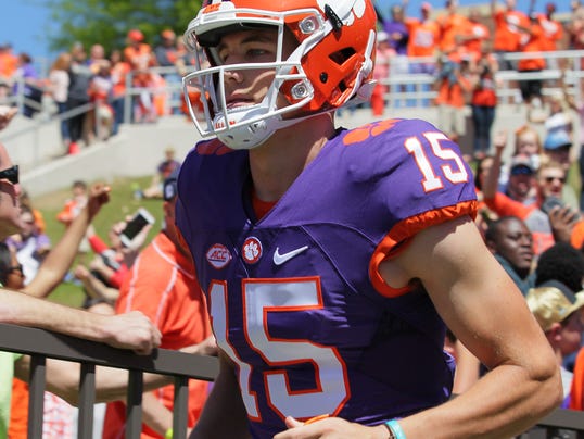 [Image: 636272757880145627-0408-Clemson-spring-game-031.jpg]
