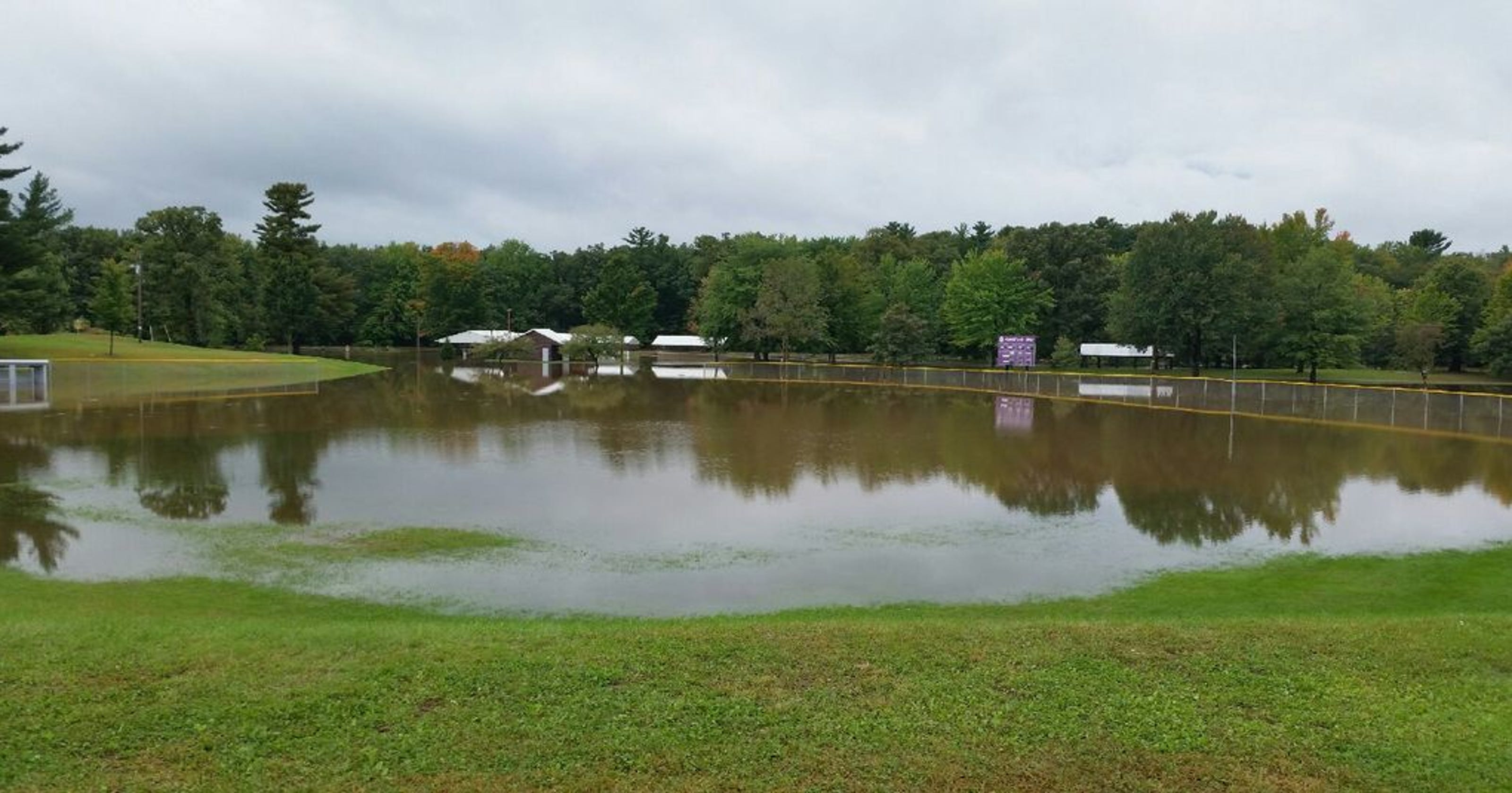 Yellow River floods near Pittsville