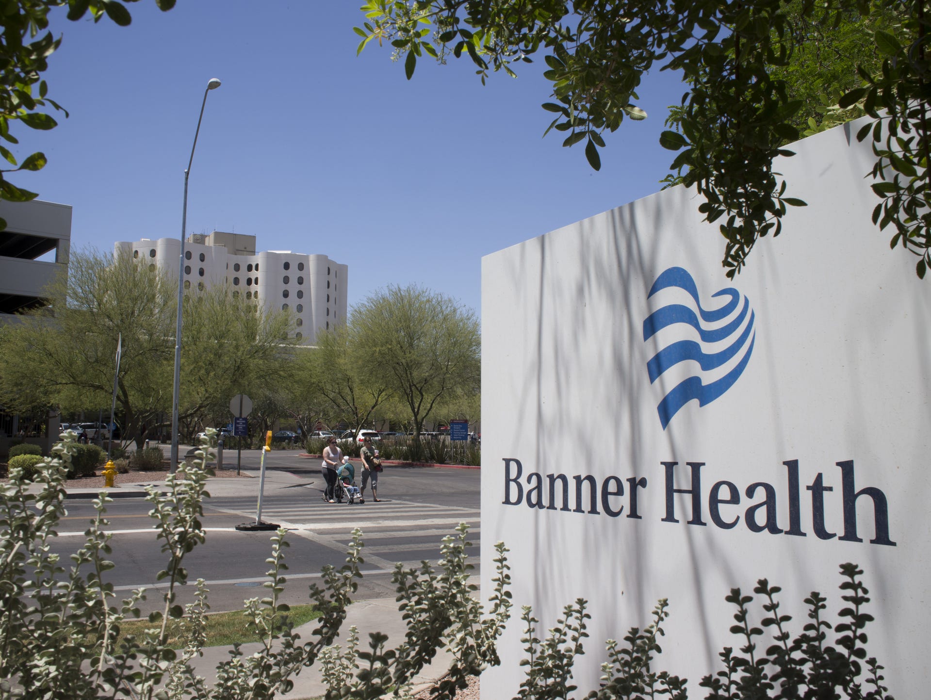 New Walmart opens at Metrocenter Mall in Phoenix