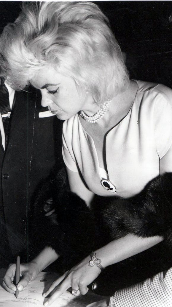 1963 Jayne Mansfield Granted Juarez Divorce To Wed Singer