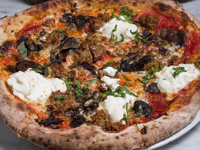 14 of Arizona's best pizza restaurants