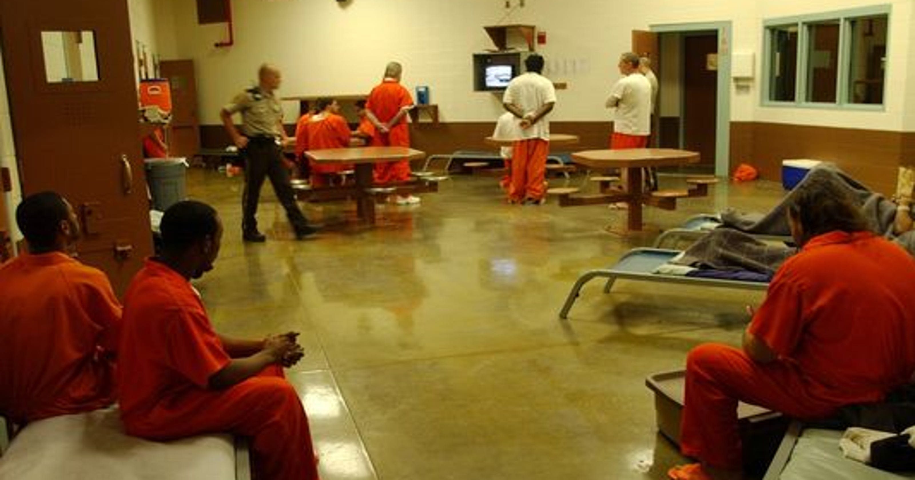 7 go undercover at Indiana jail for A&E show